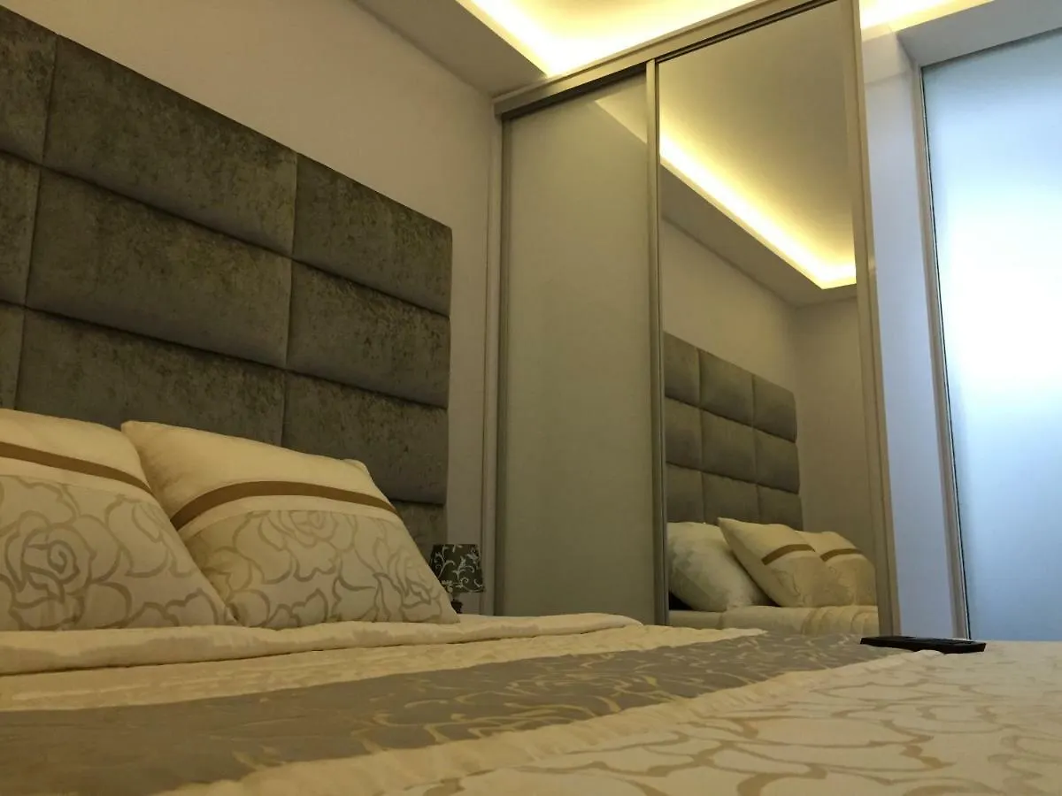 Touched Vip Zadar Apartment