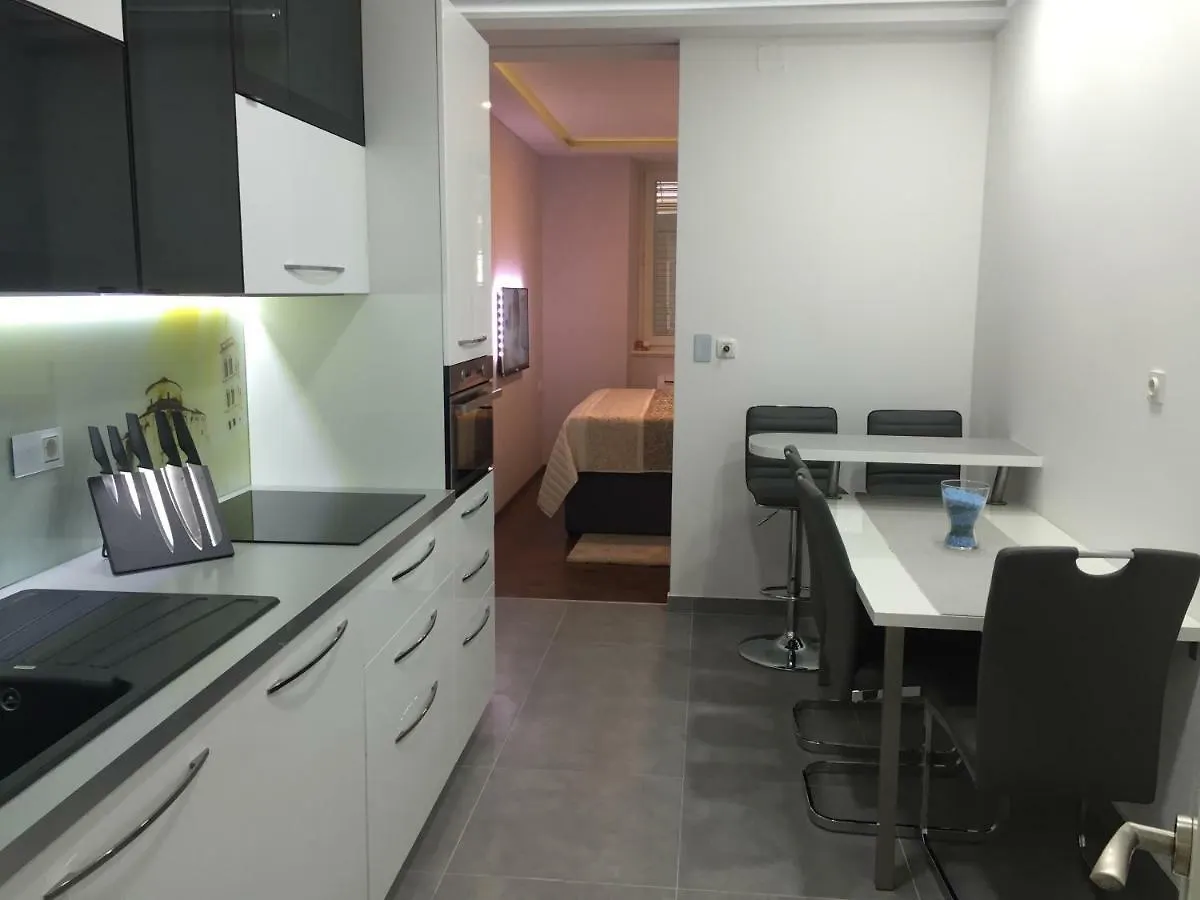 Touched Vip Zadar Apartment 0*,